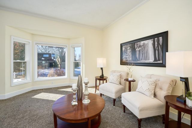 11472 Mount Curve Road, Eden Prairie, MN 55347