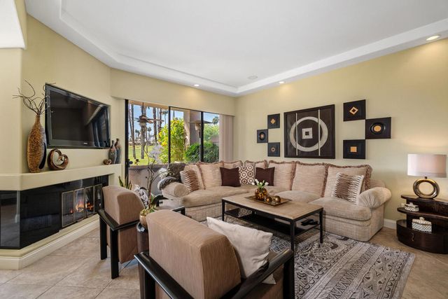 76075 Palm Valley Drive, Palm Desert, CA 92211