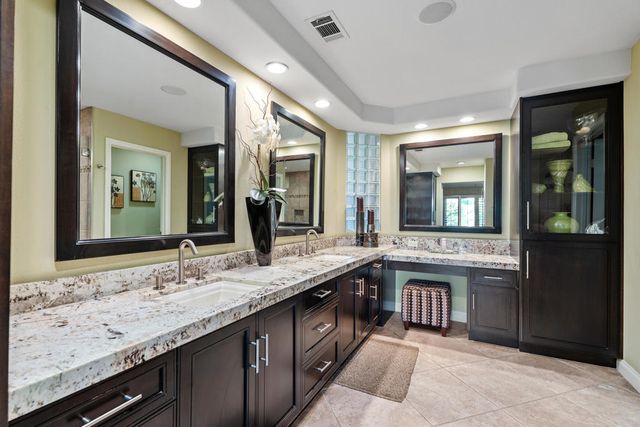 76075 Palm Valley Drive, Palm Desert, CA 92211