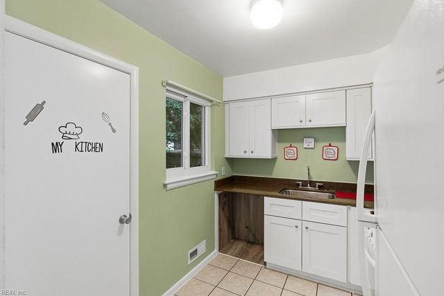 3514 Terry DR, Norfolk, VA 23518