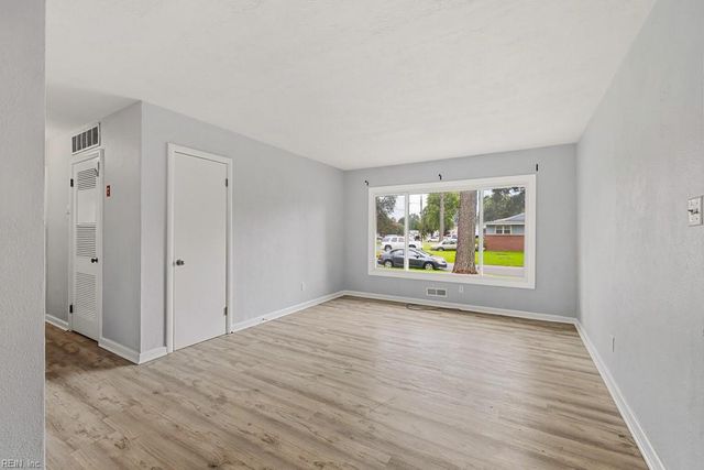 3514 Terry DR, Norfolk, VA 23518