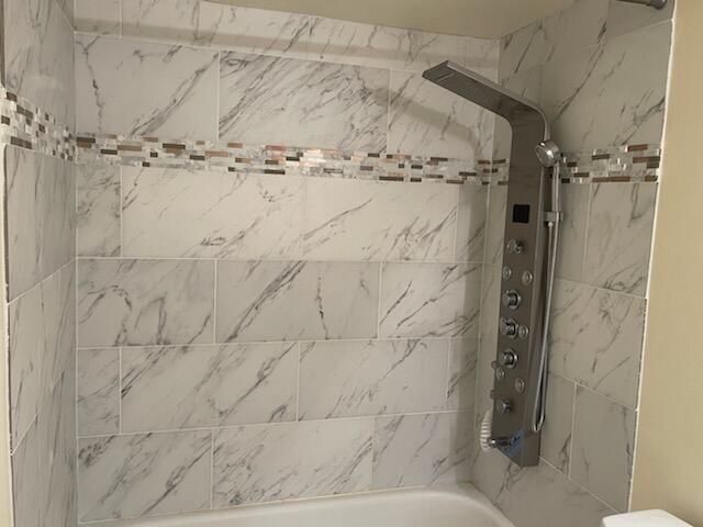 5045 Wiles Road 308, Coconut Creek, FL 33073