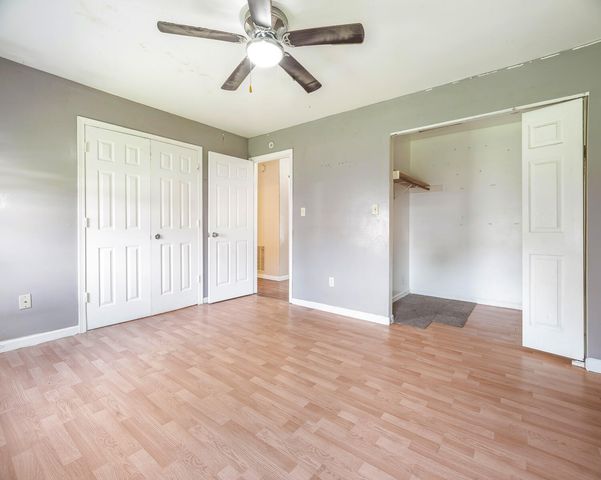 6089 Maryland Street, Merrillville, IN 46410