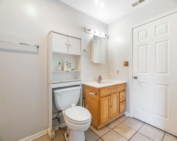 6089 Maryland Street, Merrillville, IN 46410