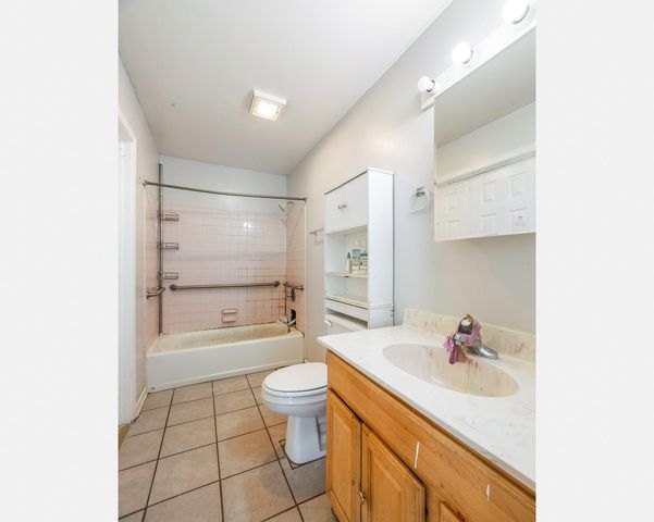 6089 Maryland Street, Merrillville, IN 46410