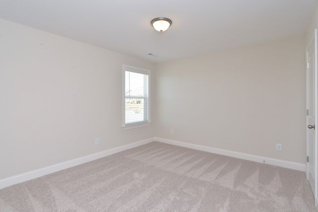 402 Rawling Ln, Gallatin, TN 37066