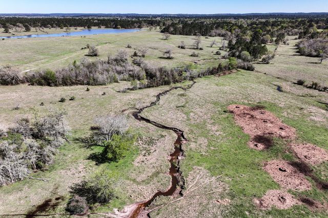 784 Acres Round Prairie Road, Huntsville, TX 77320