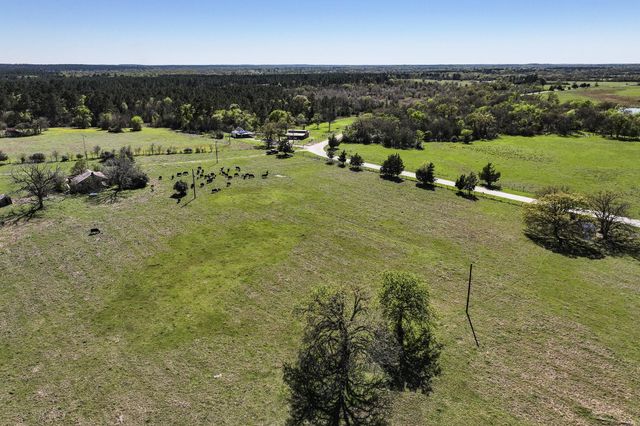 784 Acres Round Prairie Road, Huntsville, TX 77320