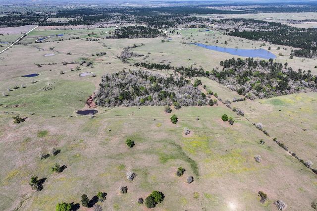 784 Acres Round Prairie Road, Huntsville, TX 77320