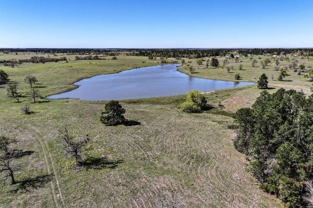 784 Acres Round Prairie Road, Huntsville, TX 77320