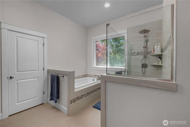 3347 Arrowroot Street SE, Lacey, WA 98513