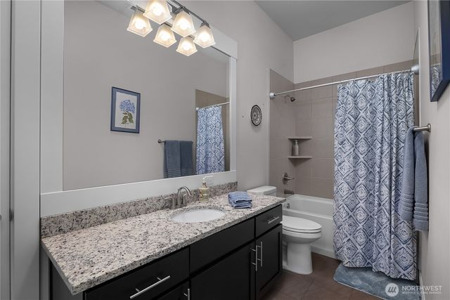 3347 Arrowroot Street SE, Lacey, WA 98513
