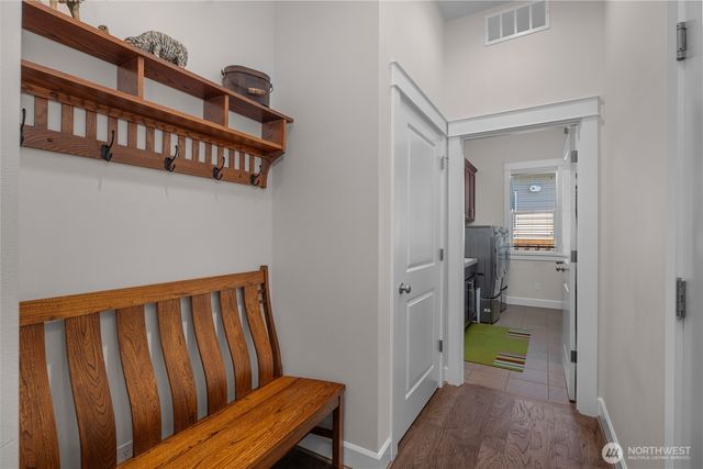 3347 Arrowroot Street SE, Lacey, WA 98513