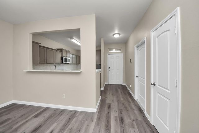 1855 Garnett Breeze Drive, Rosharon, TX 77583