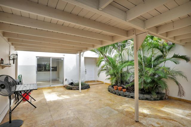 3083 N Palm Aire Drive 3083, Pompano Beach, FL 33069