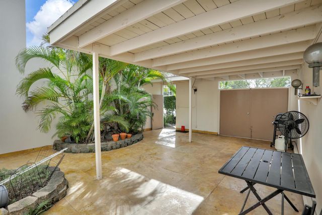 3083 N Palm Aire Drive 3083, Pompano Beach, FL 33069
