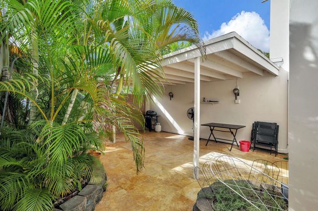 3083 N Palm Aire Drive 3083, Pompano Beach, FL 33069