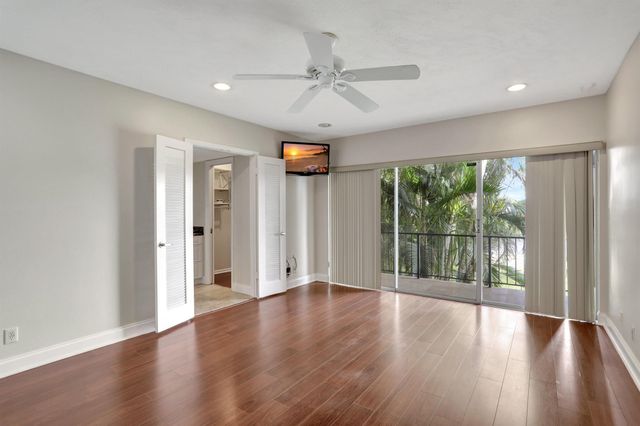 3083 N Palm Aire Drive 3083, Pompano Beach, FL 33069