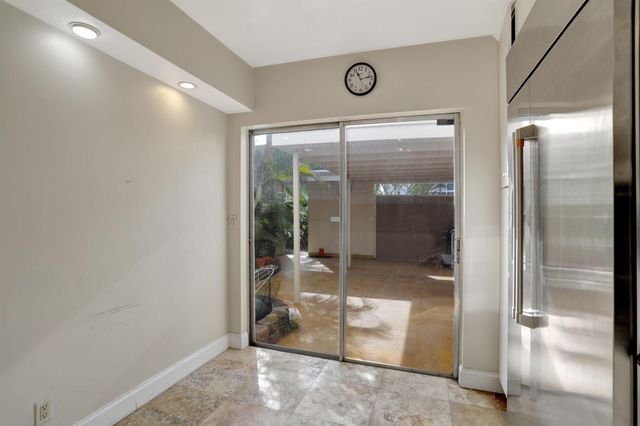 3083 N Palm Aire Drive 3083, Pompano Beach, FL 33069
