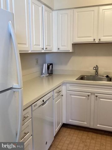 1944 RIDLEY MILL LN, Woodlyn, PA 19094