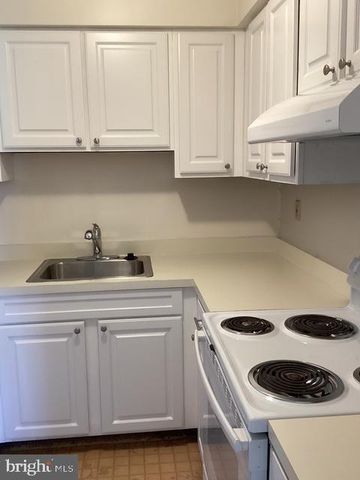 1944 RIDLEY MILL LN, Woodlyn, PA 19094