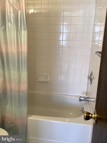 1944 RIDLEY MILL LN, Woodlyn, PA 19094