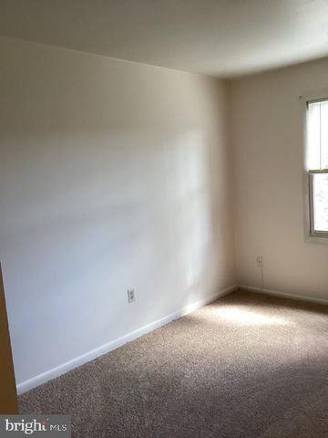 1944 RIDLEY MILL LN, Woodlyn, PA 19094