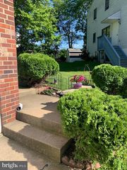 1944 RIDLEY MILL LN, Woodlyn, PA 19094