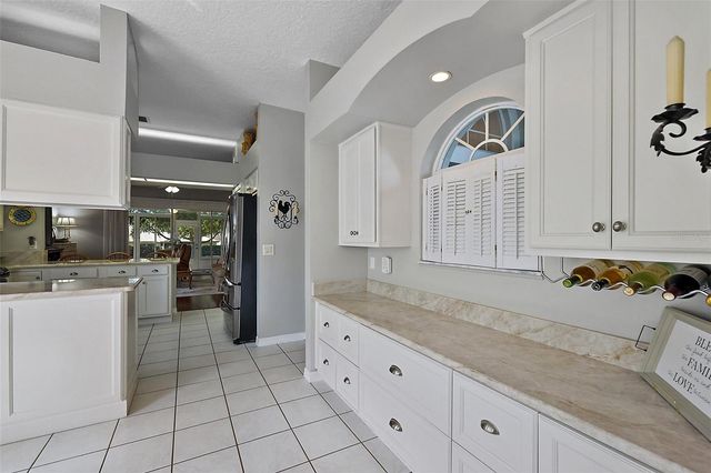 3584 TROPICAL SEAS LOOP, Tavares, FL 32778