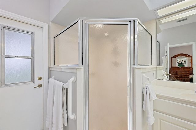 3584 TROPICAL SEAS LOOP, Tavares, FL 32778