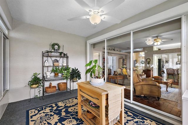 3584 TROPICAL SEAS LOOP, Tavares, FL 32778