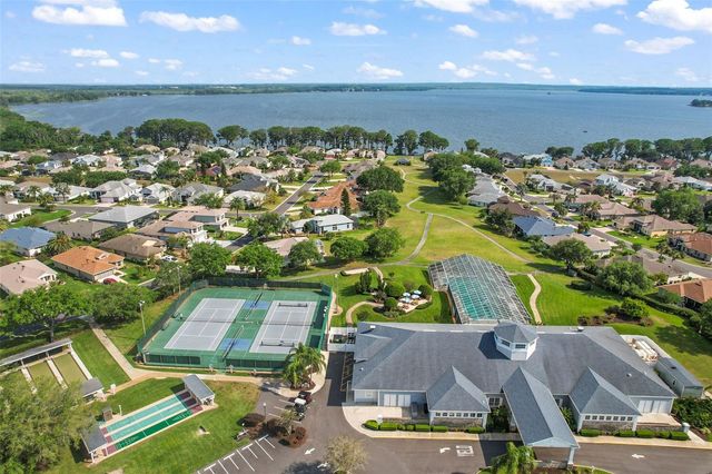 3584 TROPICAL SEAS LOOP, Tavares, FL 32778