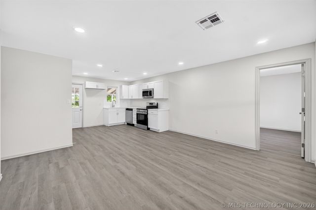 2920 E 201st Street S, Mounds, OK 74047