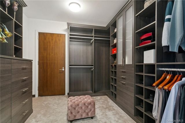 5 Renaissance Square PH40C, White Plains, NY 10601