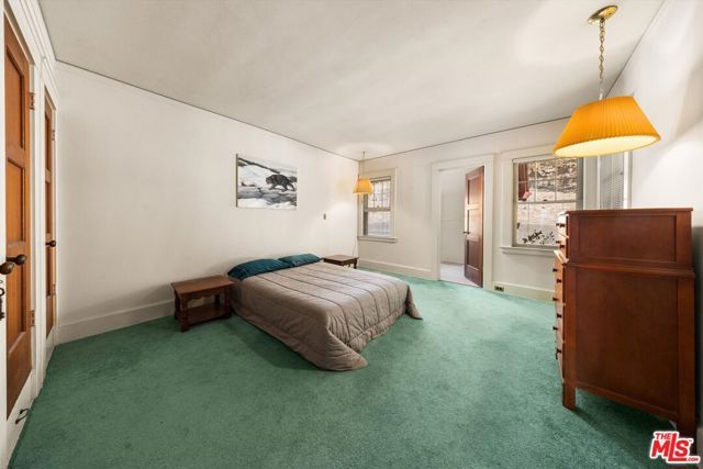 1060 Tremonto Road, Santa Barbara, CA 93103