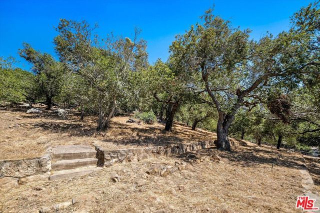 1060 Tremonto Road, Santa Barbara, CA 93103