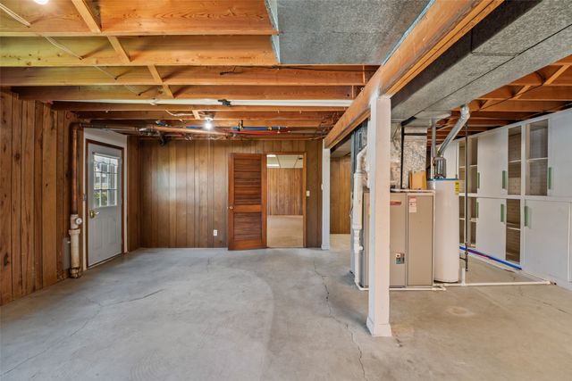 212 Rainbow Drive, Marshalltown, IA 50158