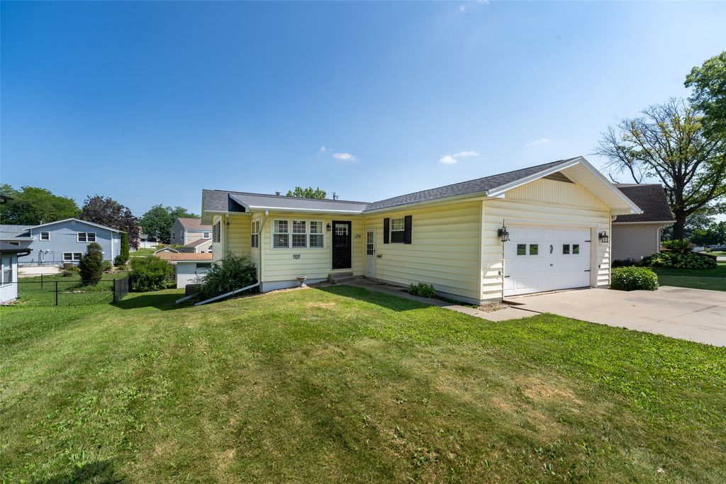 212 Rainbow Drive, Marshalltown, IA 50158