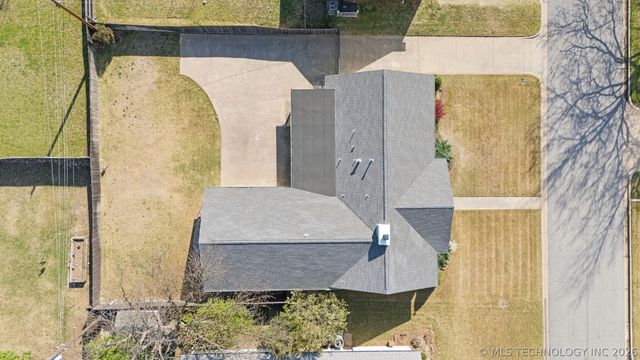 7333 E 58th Court, Tulsa, OK 74145