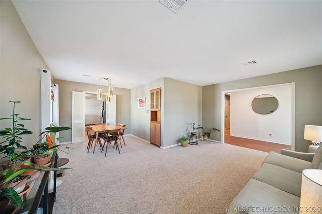 7333 E 58th Court, Tulsa, OK 74145