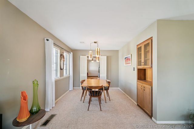 7333 E 58th Court, Tulsa, OK 74145