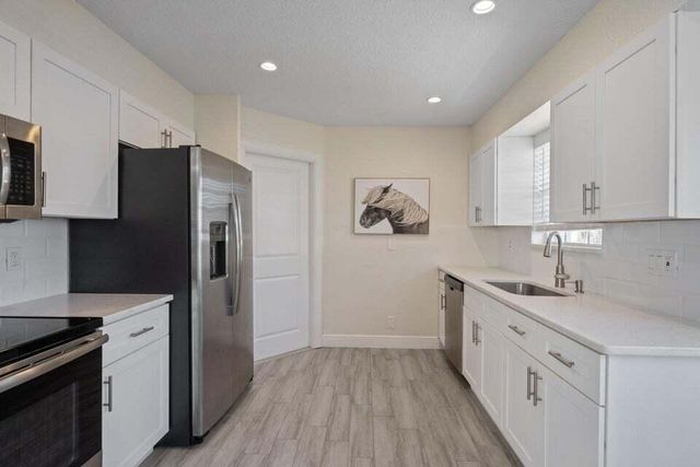 1050 Aviary Road, Wellington, FL 33414