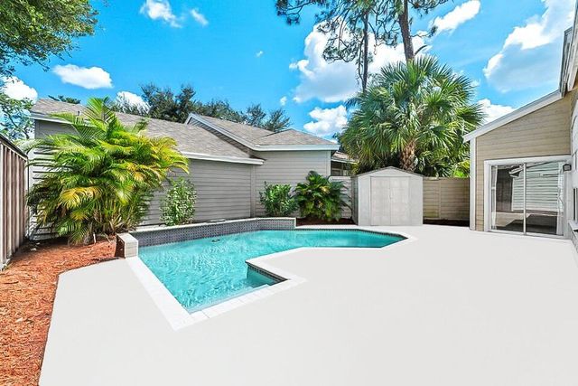 1050 Aviary Road, Wellington, FL 33414