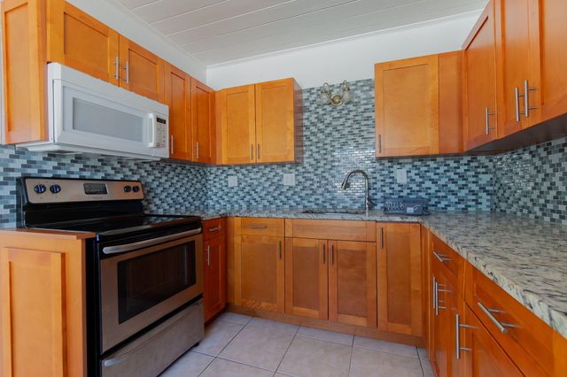 214 NE 11th Street B, Delray Beach, FL 33444