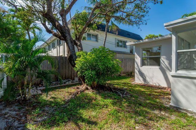 214 NE 11th Street B, Delray Beach, FL 33444