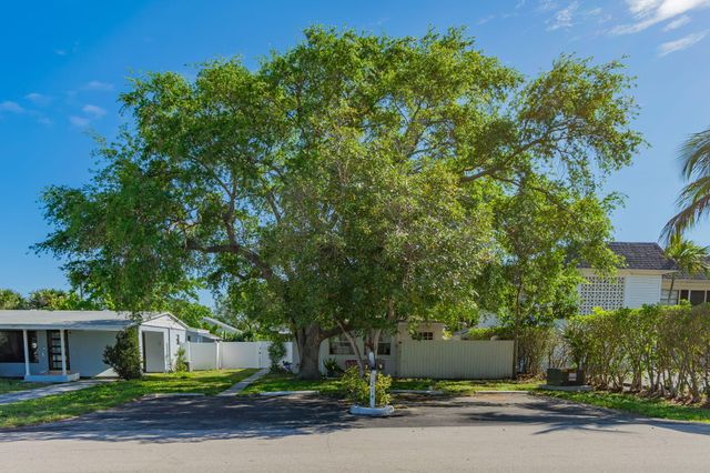 214 NE 11th Street B, Delray Beach, FL 33444