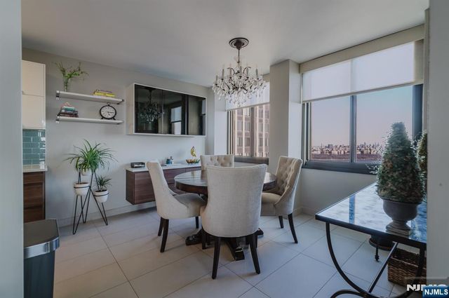 200 Winston Drive 2319, Cliffside Park, NJ 07010