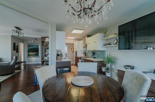 200 Winston Drive 2319, Cliffside Park, NJ 07010