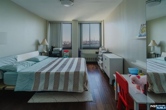 200 Winston Drive 2319, Cliffside Park, NJ 07010