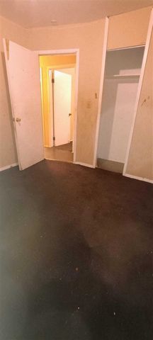 6121 Plainview Avenue, Detroit, MI 48228